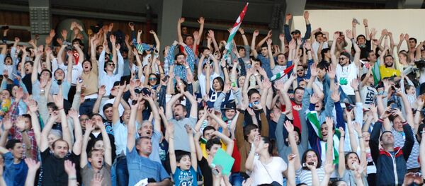 Болельщики сборной Абхазии делают волну Болельщики сборной Абхазии делают волну - Sputnik Абхазия