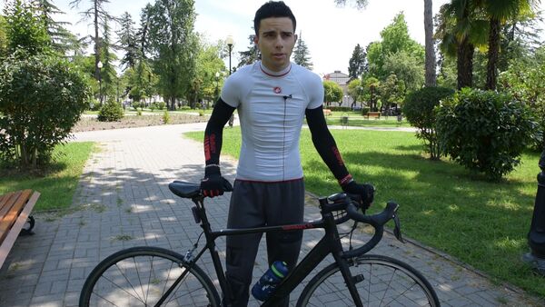 Велосипедист Саманба рассказал о своем железном спутнике - Sputnik Абхазия