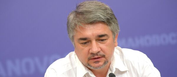 Политолог Ростислав Ищенко Политолог Ростислав Ищенко - Sputnik Абхазия