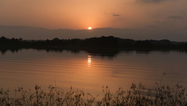 Рассвет на озере Скурча - Sputnik Абхазия