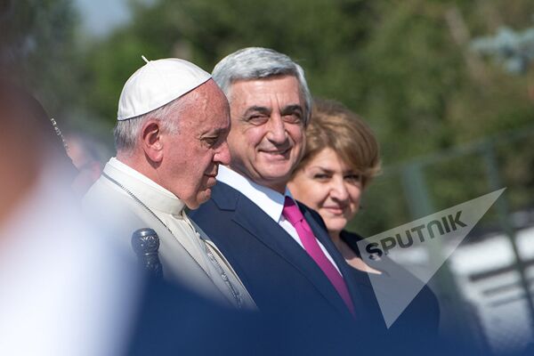 Папа Римский посетил Мемориал жертв Геноцида армян - Sputnik Абхазия