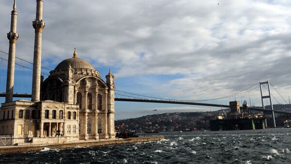 Мост через Босфорский пролив в Стамбуле. - Sputnik Абхазия