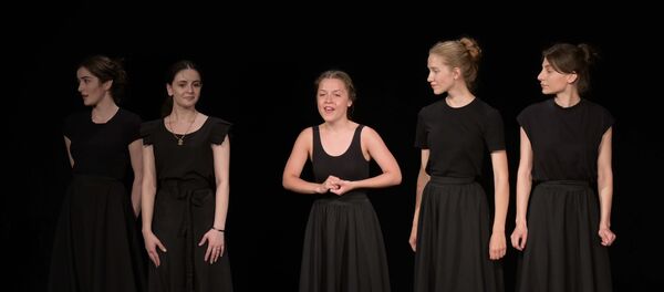 Класс-концерт студентов абхазской студии Театрального института имени Б.Щукина Класс-концерт студентов абхазской студии Театрального института имени Б.Щукина - Sputnik Абхазия