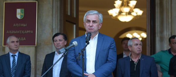 Президент Абхазии Рауль Хаджимба. Президент Абхазии Рауль Хаджимба. - Sputnik Абхазия