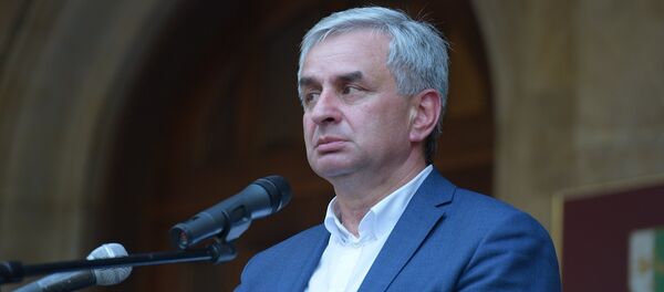 Архивное фто президента Абхазии Рауля Хаджимба Архивное фто президента Абхазии Рауля Хаджимба - Sputnik Абхазия