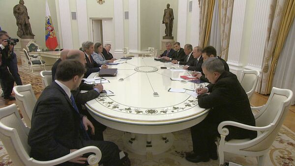 Путин и Керри в Кремле обсудили двусторонние отношения между РФ и США - Sputnik Абхазия