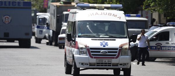 Захват здания полиции в Ереване Захват здания полиции в Ереване - Sputnik Абхазия