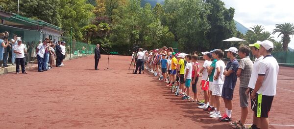 Салыбеи Арӡынба игәалашәара ахьӡала Гагра иаартуп аԥҟьаҭ асратә турнир Салыбеи Арӡынба игәалашәара ахьӡала Гагра иаартуп аԥҟьаҭ асратә турнир - Sputnik Аҧсны