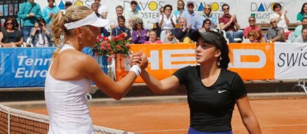 Амина Аншба ,после победы на турнире Чемпионата Европы по теннису до 18 лет. Амина Аншба ,после победы на турнире Чемпионата Европы по теннису до 18 лет. - Sputnik Абхазия