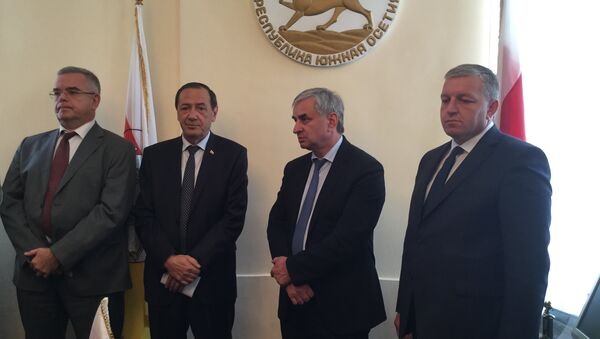 Встреча в посольстве Южной Осетии в Абхазии. - Sputnik Абхазия