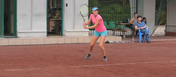 Чемпионка Европы Амина Аншба тренируется на Гагрских кортах - Sputnik Абхазия