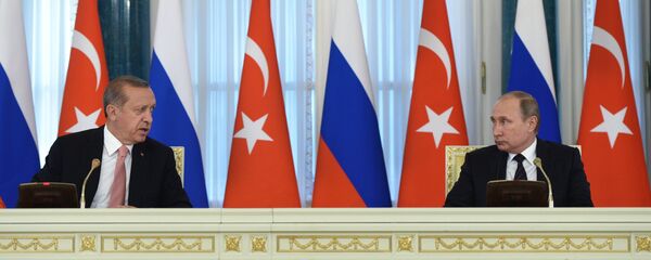 Встреча президентов России и Турции В. Путина и Р. Эрдогана в Санкт-Петербурге Встреча президентов России и Турции В. Путина и Р. Эрдогана в Санкт-Петербурге - Sputnik Абхазия