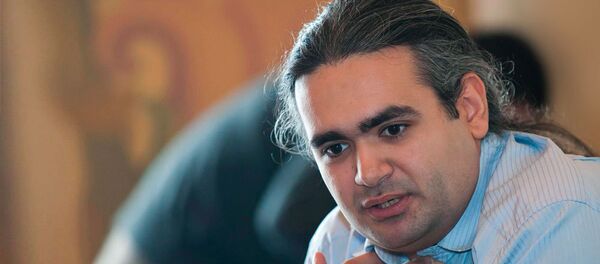 Международный обозреватель Геворг Мирзаян. Международный обозреватель Геворг Мирзаян. - Sputnik Абхазия