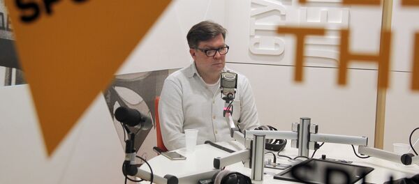 Политолог Алексей Мартынов на радио Sputnik Политолог Алексей Мартынов на радио Sputnik - Sputnik Абхазия