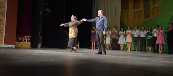 Государственный молодежный театр. Государственный молодежный театр. - Sputnik Аҧсны