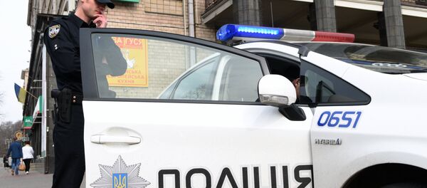 Сотрудники Украинской полиции в Киеве. Архивное фото Сотрудники Украинской полиции в Киеве. Архивное фото - Sputnik Абхазия