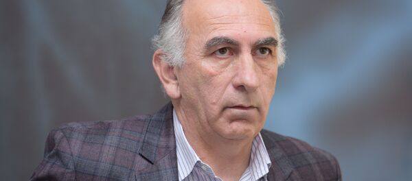 Аԥсуа литератураҭҵааҩы, афилологиатә наукақәа ркандидат Уасил Аҩӡба Аԥсуа литератураҭҵааҩы, афилологиатә наукақәа ркандидат Уасил Аҩӡба - Sputnik Аҧсны