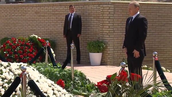 Путин почтил память Каримова в Самарканде. - Sputnik Абхазия