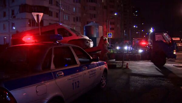 Сотрудники ГИБДД эвакуировали машины рядом с местом крушения Ми-8 МЧС РФ - Sputnik Абхазия