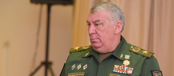 Министр обороны Мираб Кишмария на торжественном заседаним в минобороны - Sputnik Абхазия