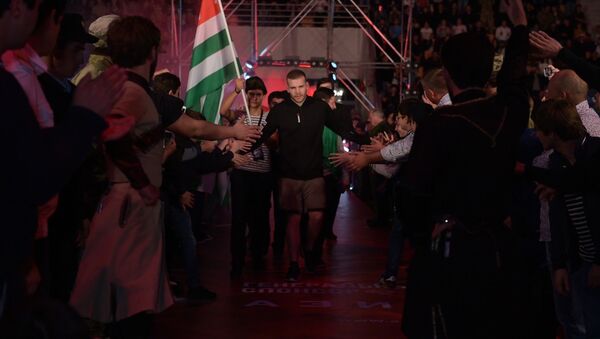 Битва в Абхазии: кадры с турнира по боям без правил в Сухуме - Sputnik Абхазия