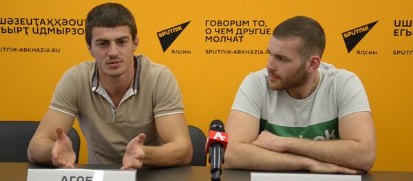 Победители турнира по боям без правил рассказали о пути к чемпионству - Sputnik Абхазия