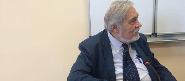 Сҭампыл иҟоу Галатасараитәи ауниверситет арҵаҩы Ильбер Ортаилы - Sputnik Аҧсны