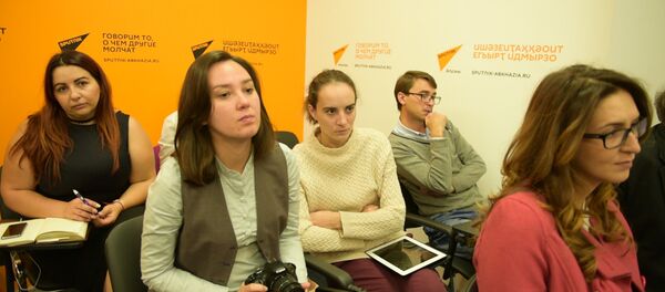 Кинорежиссер Никоненко рассказал о себе, об Абхазии, о творчестве Кинорежиссер Никоненко рассказал о себе, об Абхазии, о творчестве - Sputnik Абхазия