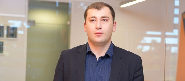 Амилаҭтә банк акредиттә еилаӡарақәа реиҿкааразы аҟәша аиҳабы Георги Абыхәба Амилаҭтә банк акредиттә еилаӡарақәа реиҿкааразы аҟәша аиҳабы Георги Абыхәба - Sputnik Аҧсны