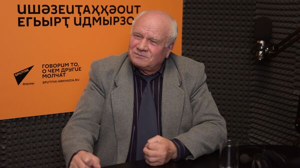 Даниил Убирия на радио Sputnik - Sputnik Аҧсны
