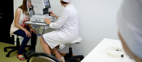 Архивное фото в кабинете у офтальмолога Архивное фото в кабинете у офтальмолога - Sputnik Абхазия