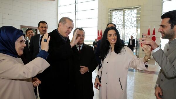 Эрдоган сосватал королеву красоты - Sputnik Абхазия