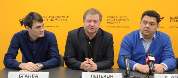 Эксперты рассказали об итогах абхазо-российского бизнес-форума в Сухуме Эксперты рассказали об итогах абхазо-российского бизнес-форума в Сухуме - Sputnik Абхазия