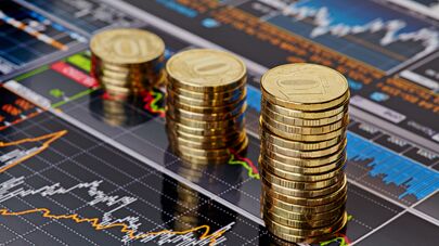 Стопки десятирублевых монет