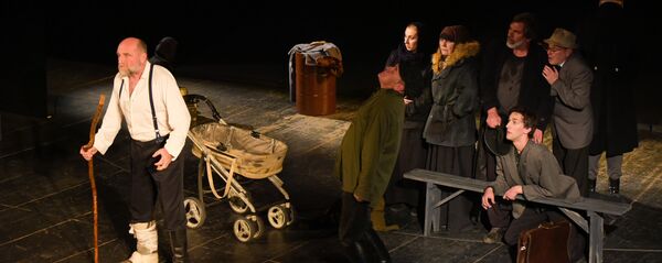 Премьера спектакля Пешком Премьера спектакля Пешком - Sputnik Абхазия