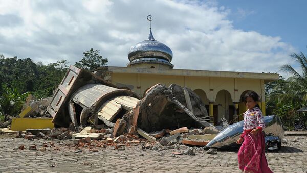 Последствия землетрясения в Индонезии - Sputnik Абхазия
