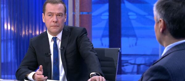 Дмитрий Медведев о Трампе, Тиллерсоне и взаимодействии с США Дмитрий Медведев о Трампе, Тиллерсоне и взаимодействии с США - Sputnik Абхазия