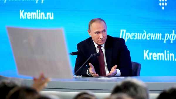 Двенадцатая ежегодная большая пресс-конференция президента РФ Владимира Путина - Sputnik Абхазия