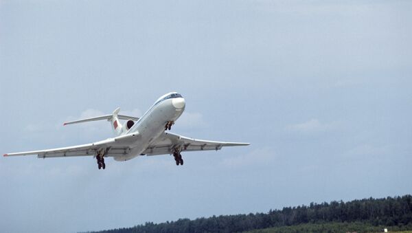 Самолет Ту-154 в воздухе - Sputnik Абхазия