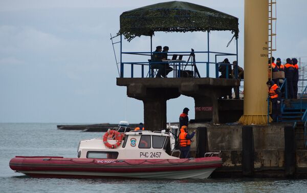 Продолжаются поиски тел погибших в авиакатастрофе Ту-154 в Сочи - Sputnik Абхазия