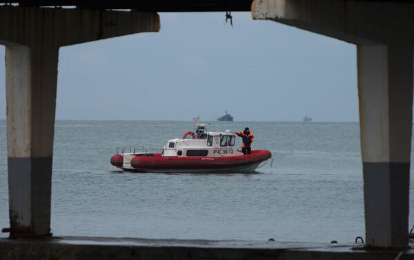 Продолжаются поиски тел погибших в авиакатастрофе Ту-154 в Сочи - Sputnik Абхазия