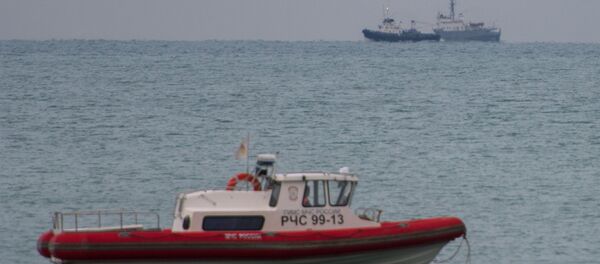 Продолжаются поиски тел погибших в авиакатастрофе Ту-154 в Сочи Продолжаются поиски тел погибших в авиакатастрофе Ту-154 в Сочи - Sputnik Абхазия