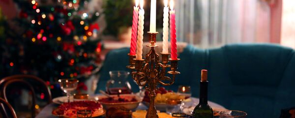 Новогодний стол Новогодний стол - Sputnik Абхазия