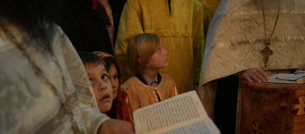 Рождественская служба в соборе Благовещения Пресвятой Богородицы в Сухуме Рождественская служба в соборе Благовещения Пресвятой Богородицы в Сухуме - Sputnik Абхазия