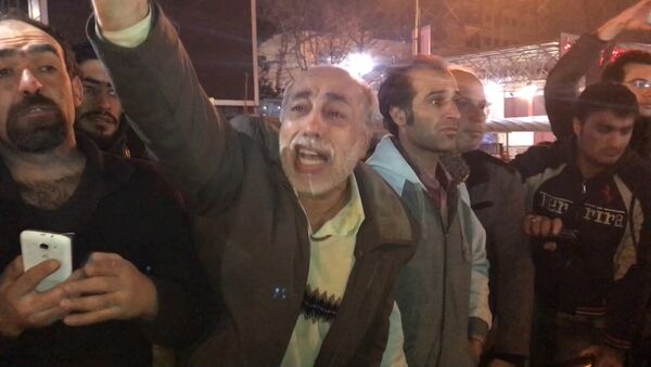 Тысячи иранцев вышли на улицы Тегерана после известия о смерти экс-президента - Sputnik Абхазия