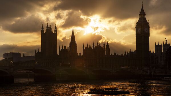 Биг-Бен и здание британского парламента в Лондоне - Sputnik Абхазия