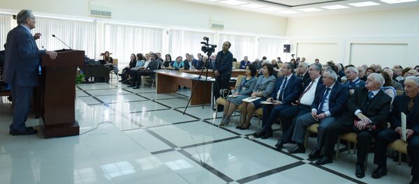 Международный круглый стол Абхазы и абазины: перспективы сохранения и развития языка - Sputnik Абхазия