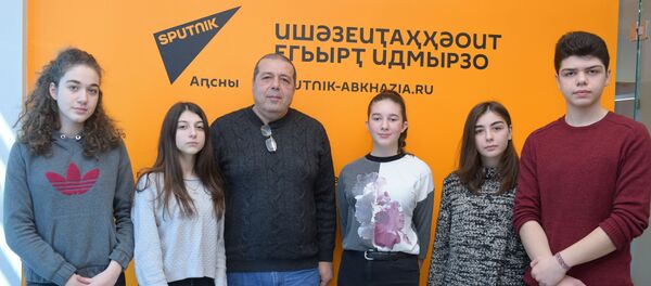 Детский эстрадно-музыкальный театр Каданс Детский эстрадно-музыкальный театр Каданс - Sputnik Абхазия