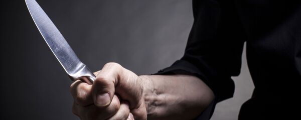 Человек с ножом Человек с ножом - Sputnik Абхазия