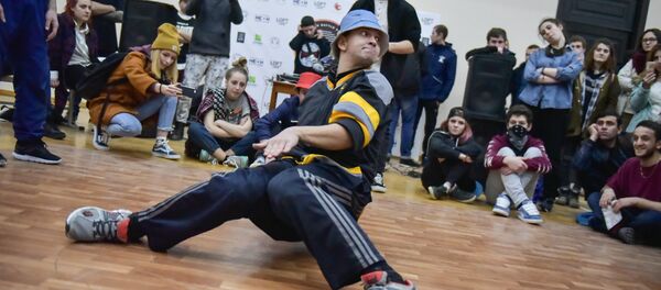 Брейк-данс Брейк-данс - Sputnik Абхазия